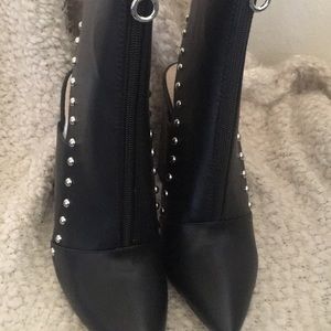 Women’s Black Boot